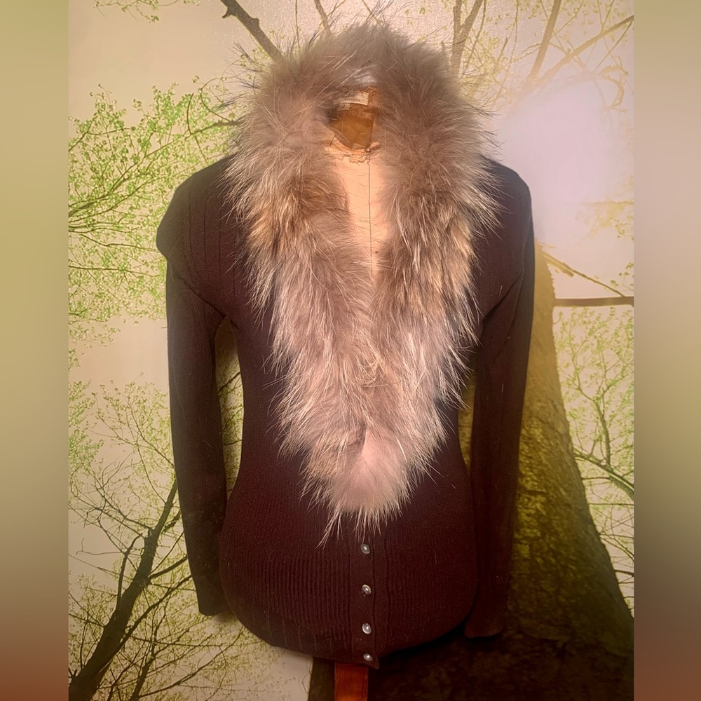 Cache sweater detachable fur collar